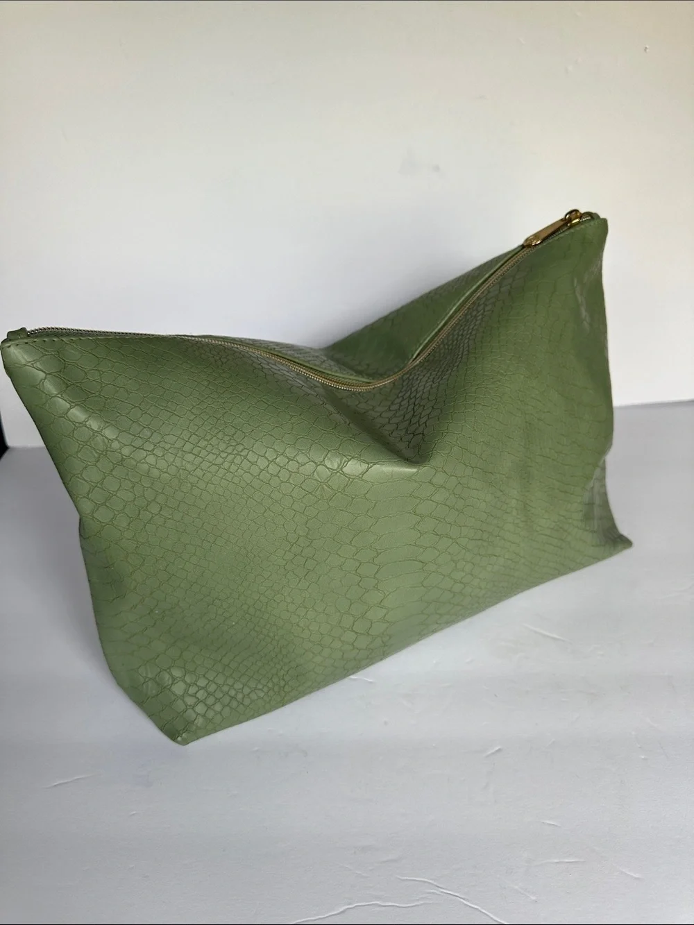 Sonia Kashuk Green animal print Zip-Top Women’s cosmetics large Pouch